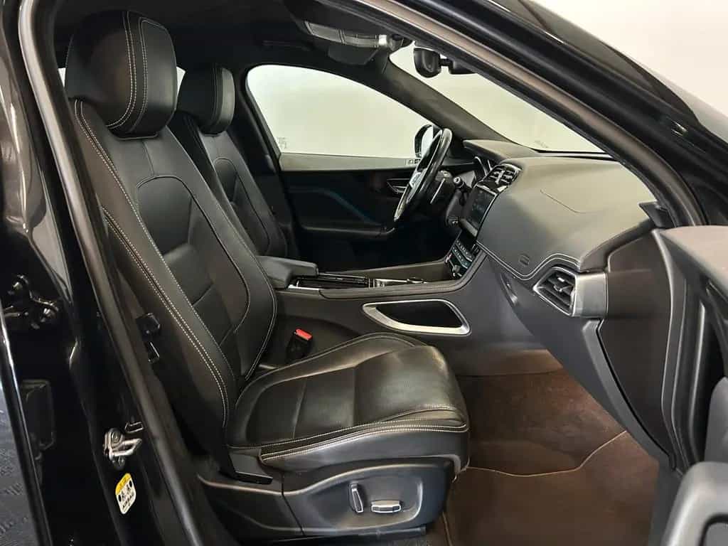 Jaguar F-Pace R-Sport AWD*AHK-Black-Kamera-Leder* 07/2019-photo-14