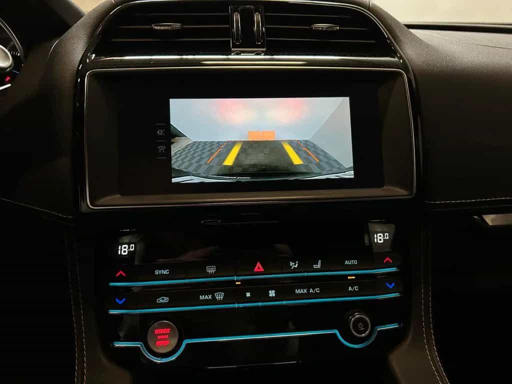 Jaguar F-Pace R-Sport AWD*AHK-Black-Kamera-Leder* 07/2019-photo-17