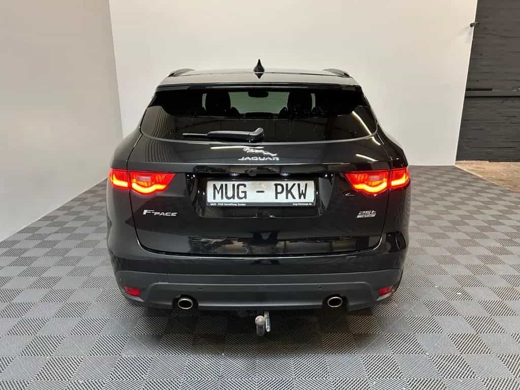 Jaguar F-Pace R-Sport AWD*AHK-Black-Kamera-Leder* 07/2019-photo-5