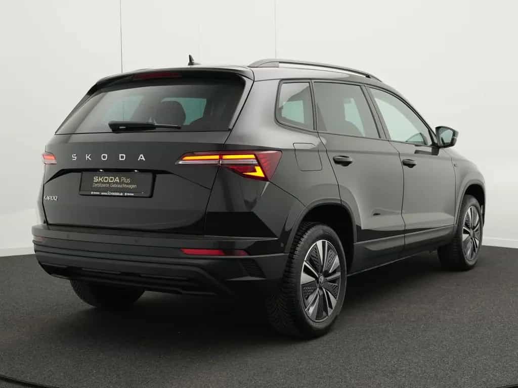 Skoda Karoq Tour 2.0 TDI DSG *AHK*LED*NAVI*KAM*17"* 07/2025-photo-2