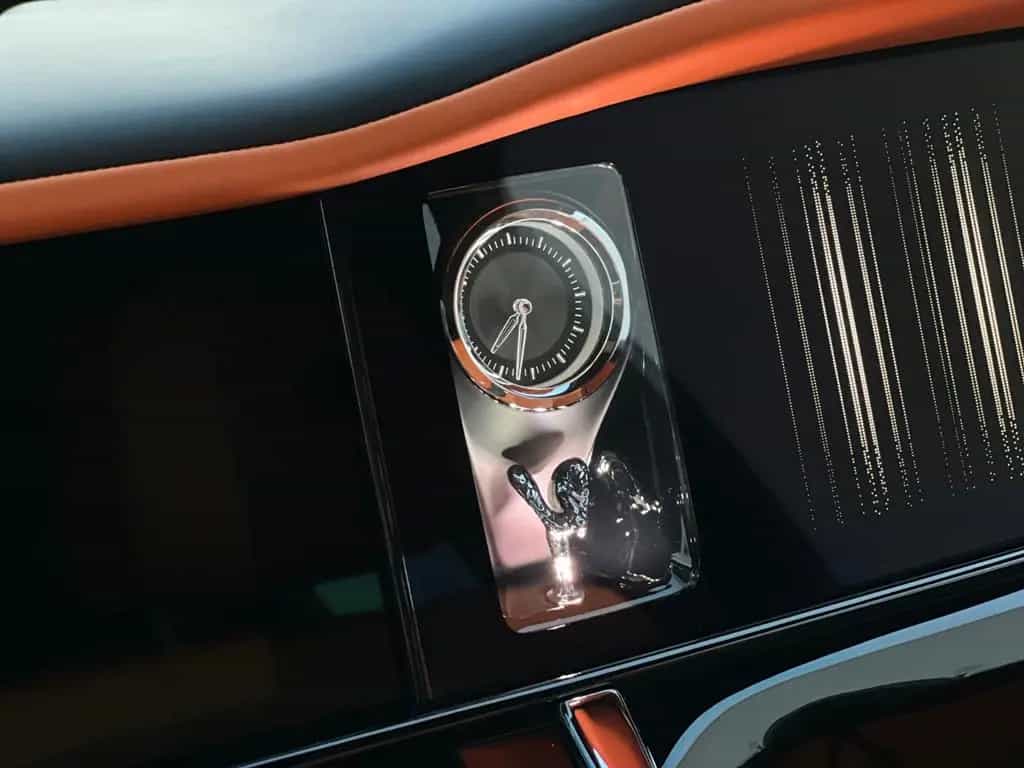 Rolls-Royce Cullinan - null-photo-13