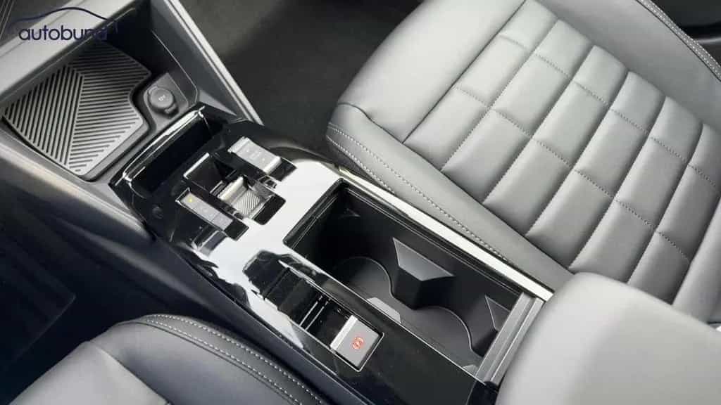 Citroën C4 III 1,2 PT Autom. Max Alu KA LED Link NAV NBA 11/2025-photo-15