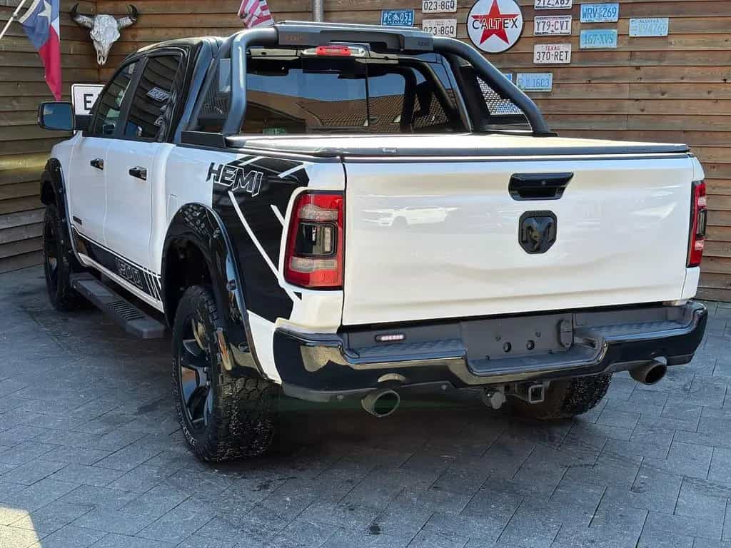 Dodge RAM 1500 Laramie 5.7L 12Zoll Display 4x4 AHK 06/2021-photo-11