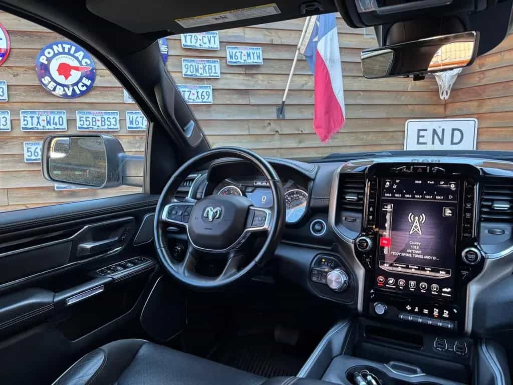 Dodge RAM 1500 Laramie 5.7L 12Zoll Display 4x4 AHK 06/2021-photo-24