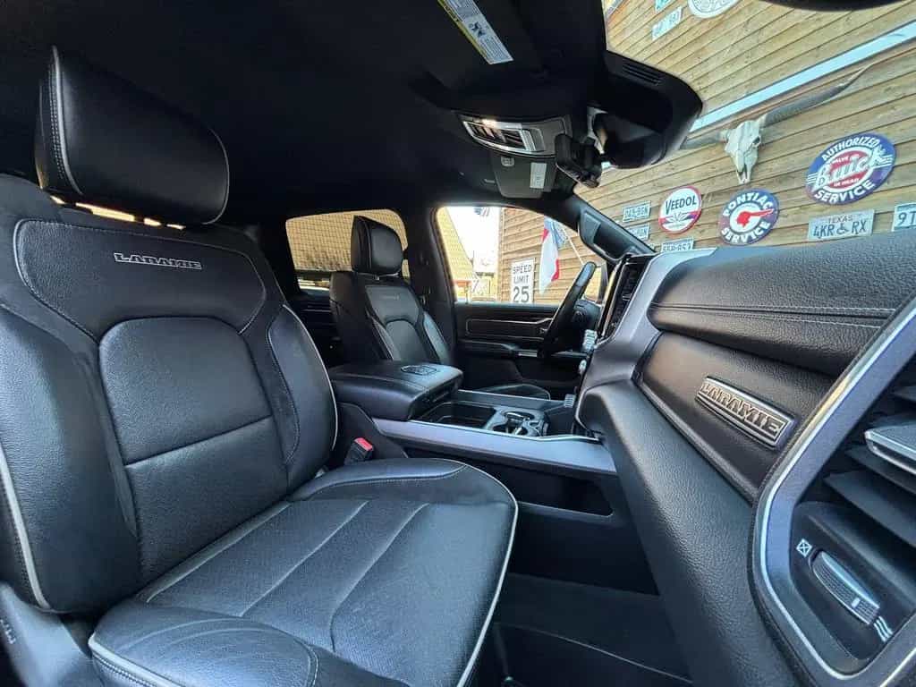 Dodge RAM 1500 Laramie 5.7L 12Zoll Display 4x4 AHK 06/2021-photo-28