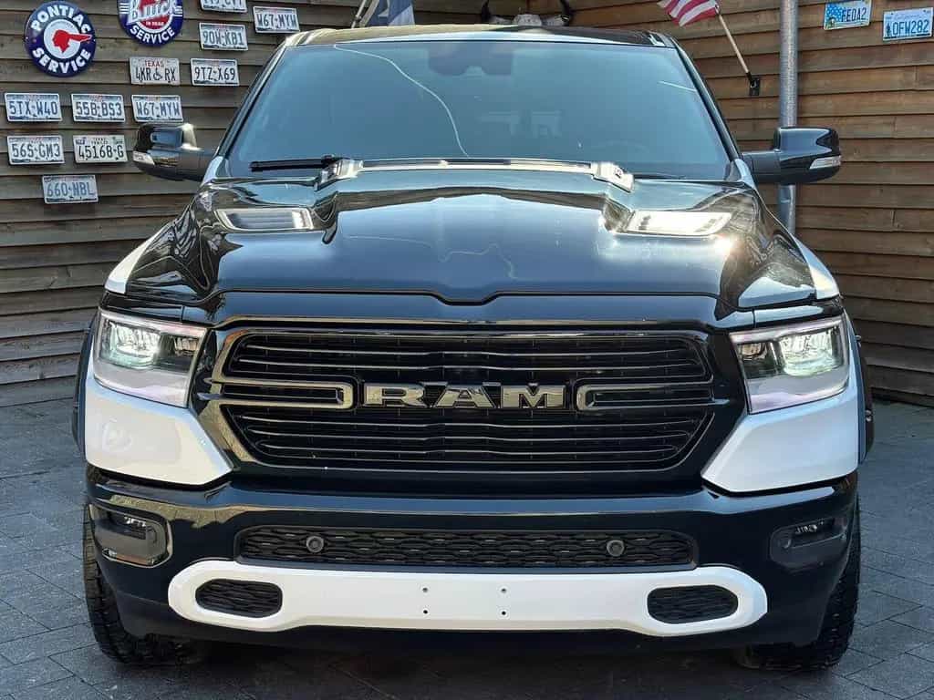 Dodge RAM 1500 Laramie 5.7L 12Zoll Display 4x4 AHK 06/2021-photo-5