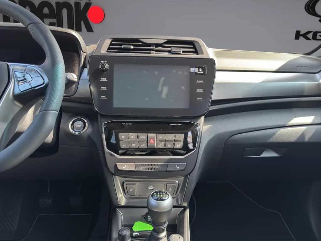 KGM Tivoli Nomad+ 1.5 2WD *LED/SHZ/RFK/App/PDC* null-photo-11