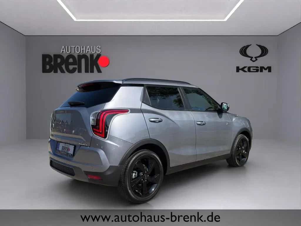 KGM Tivoli Nomad+ 1.5 2WD *LED/SHZ/RFK/App/PDC* null-photo-5