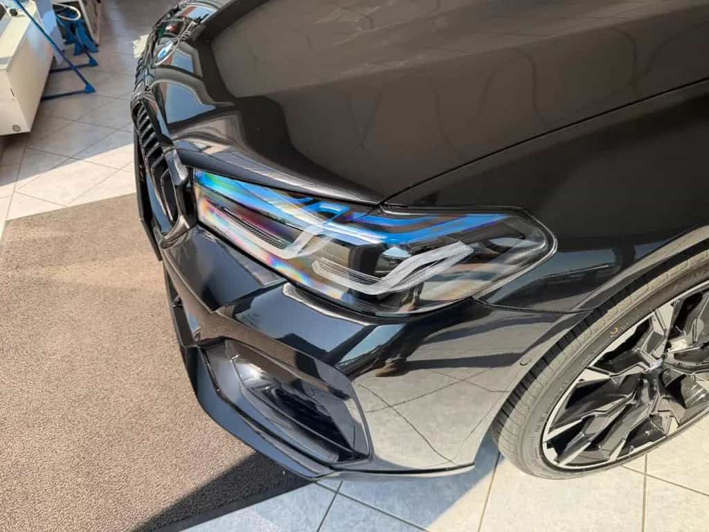 BMW 5 Series 540i xDrive M.pak M-Perf  Lci Lacer Look 07/2017-photo-16