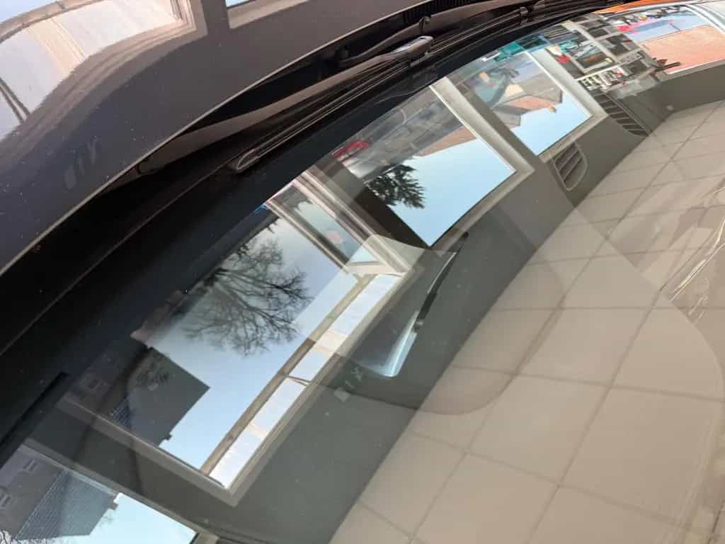 BMW 5 Series 540i xDrive M.pak M-Perf  Lci Lacer Look 07/2017-photo-24