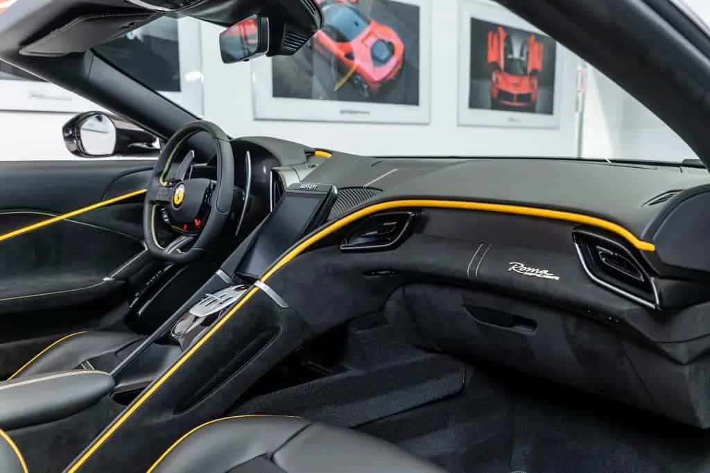 Ferrari Roma Spider 11/2025-photo-15