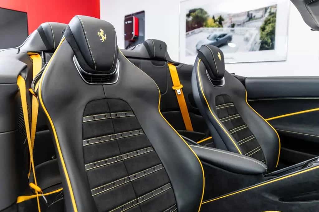 Ferrari Roma Spider 11/2025-photo-16