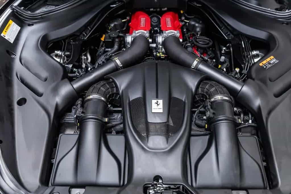 Ferrari Roma Spider 11/2025-photo-19