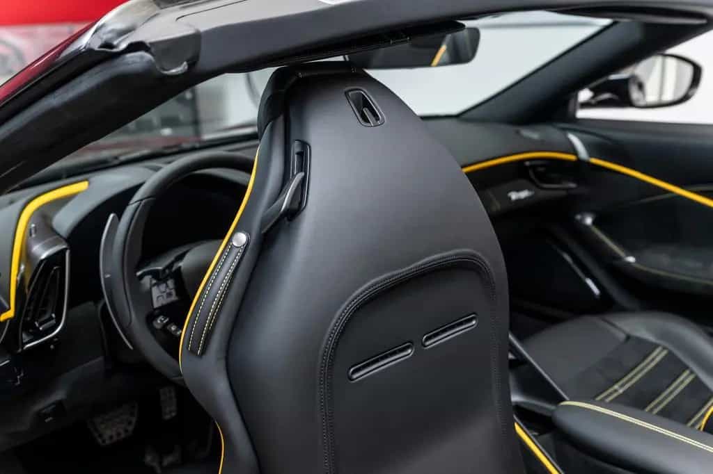 Ferrari Roma Spider 11/2025-photo-43