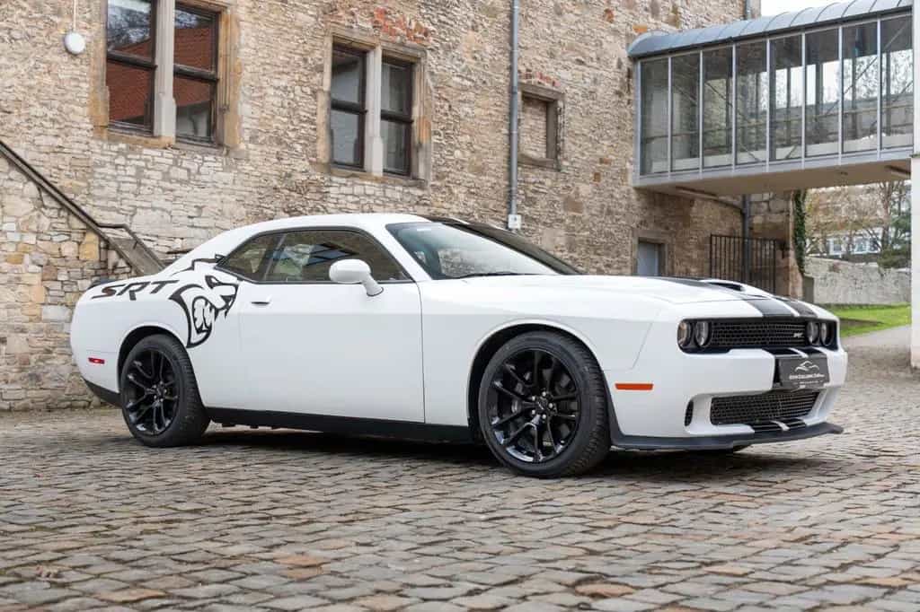 Dodge Challenger 6,4L SCAT PACK ALPINE CARPLAY KAM 03/2022-photo-2