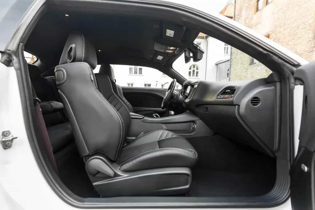 Dodge Challenger 6,4L SCAT PACK ALPINE CARPLAY KAM 03/2022-photo-5