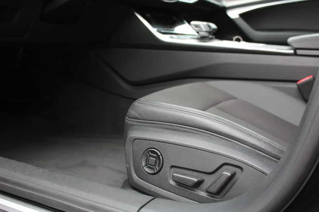 Audi A6 Avant 40 TDI ACC ASG AHK Blackstyle Memory 08/2021-photo-20