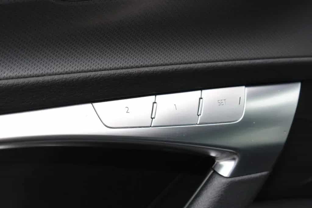 Audi A6 Avant 40 TDI ACC ASG AHK Blackstyle Memory 08/2021-photo-22