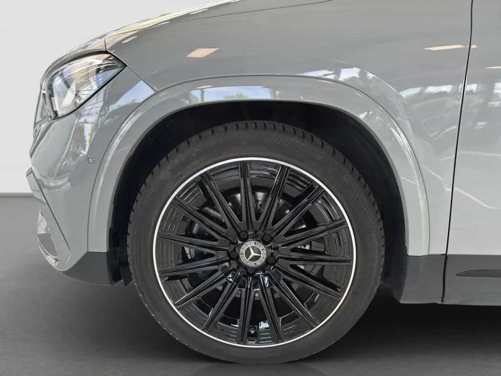 Mercedes-Benz GLA 200 AMG Line*NightPaket*MULTIBEAM LED*Kamera 08/2025-photo-15