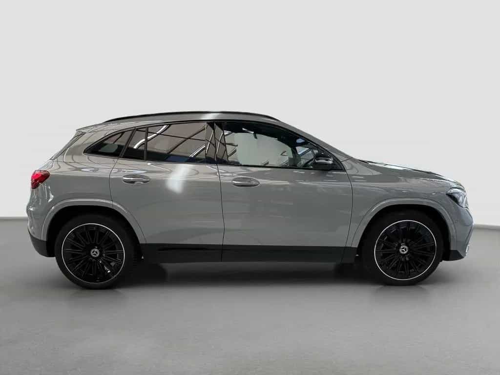 Mercedes-Benz GLA 200 AMG Line*NightPaket*MULTIBEAM LED*Kamera 08/2025-photo-18
