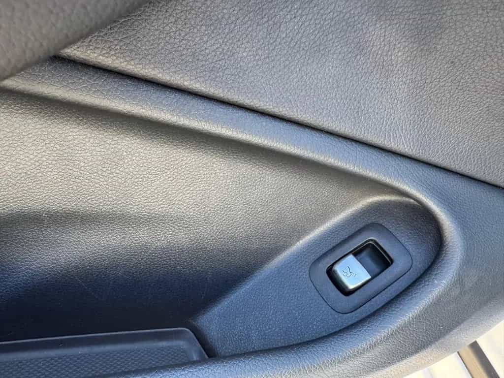 Mercedes-Benz C 200 Cabrio -AMG Line 02/2018-photo-20