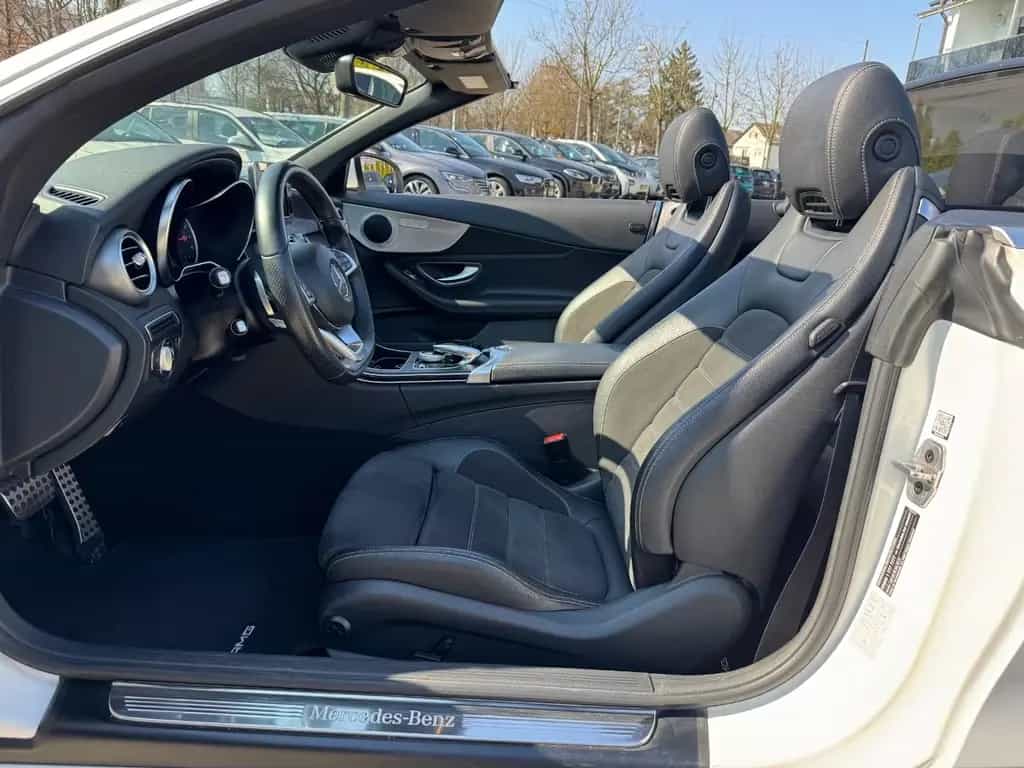 Mercedes-Benz C 200 Cabrio -AMG Line 02/2018-photo-24