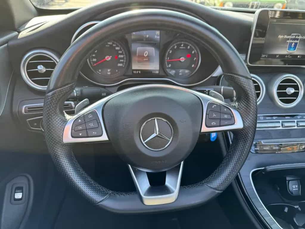Mercedes-Benz C 200 Cabrio -AMG Line 02/2018-photo-26