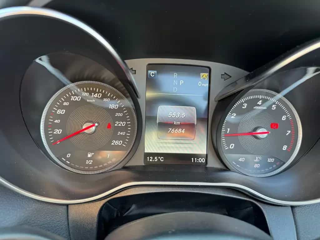 Mercedes-Benz C 200 Cabrio -AMG Line 02/2018-photo-32