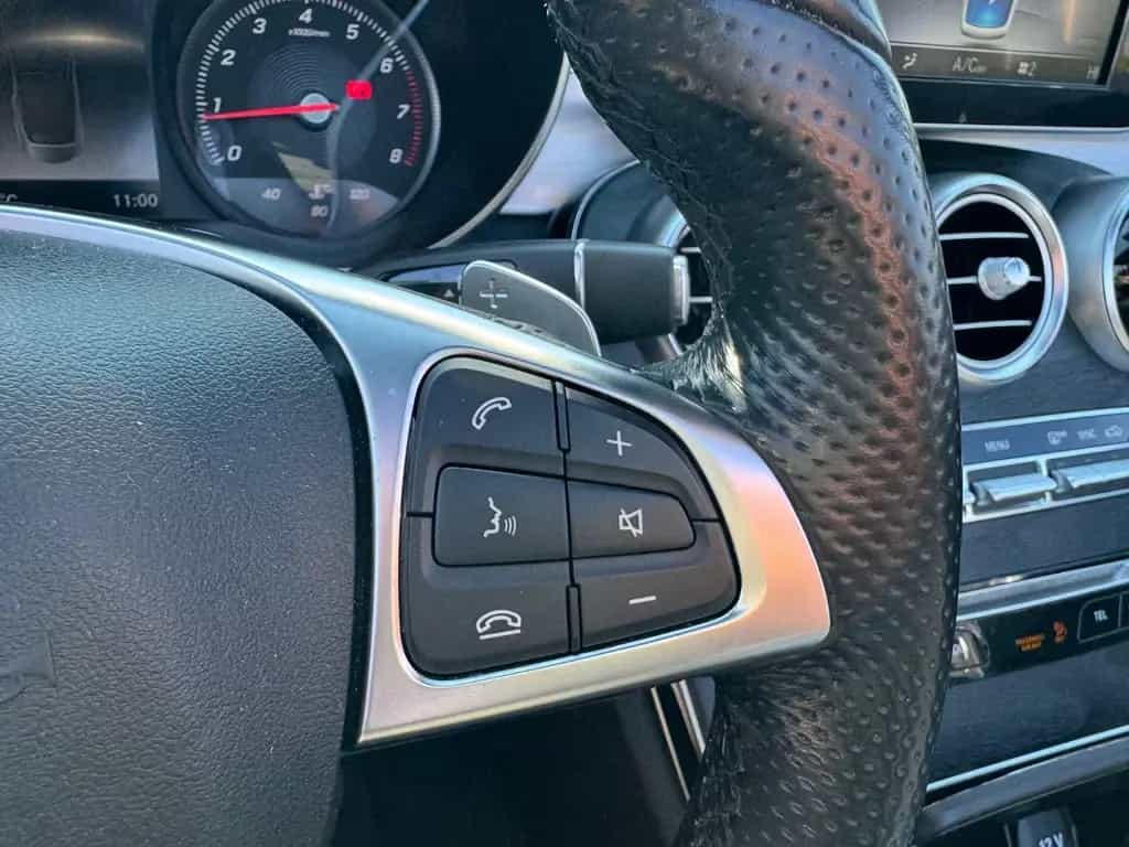 Mercedes-Benz C 200 Cabrio -AMG Line 02/2018-photo-38