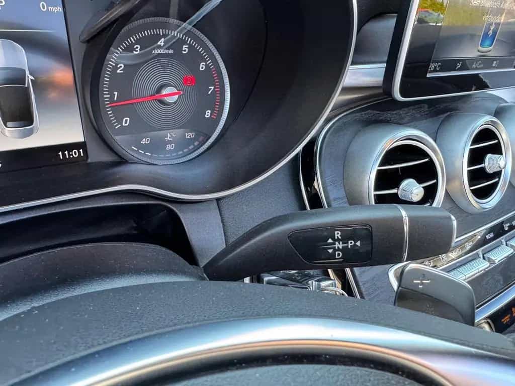 Mercedes-Benz C 200 Cabrio -AMG Line 02/2018-photo-41