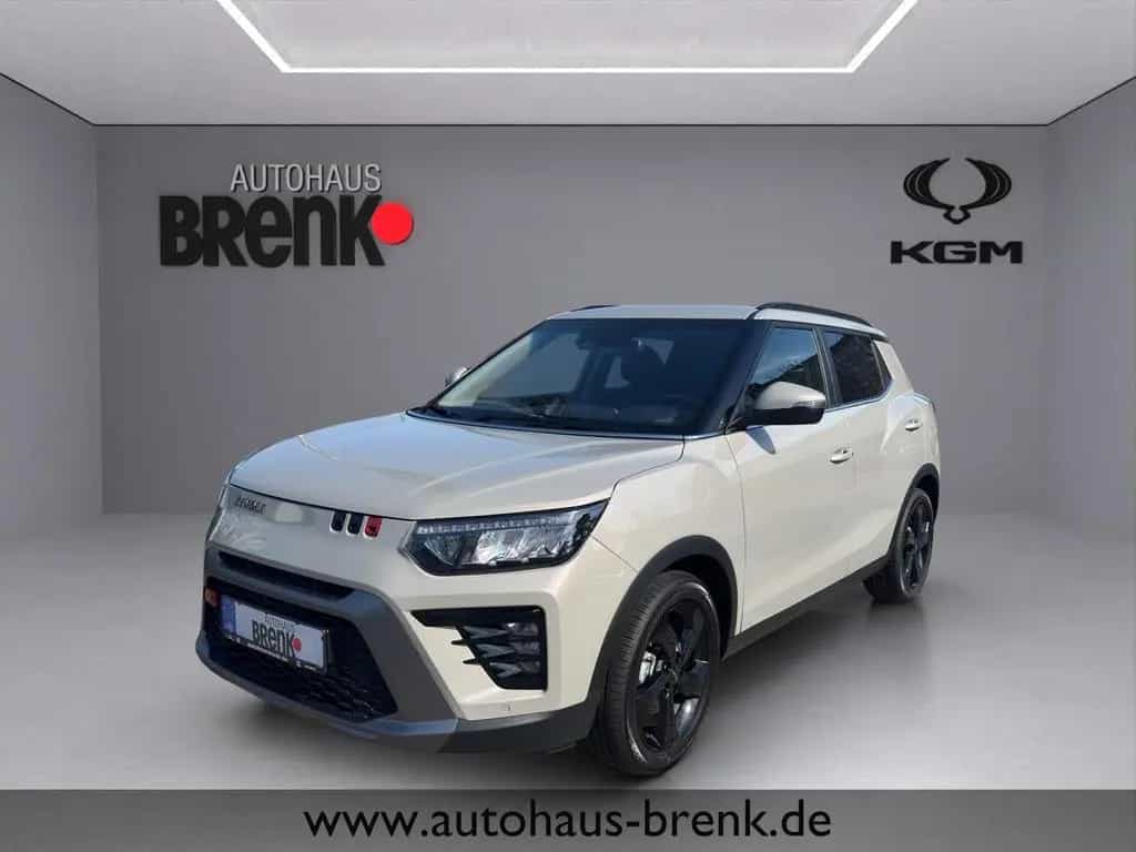 KGM Tivoli Nomad+ 1.5 2WD *LED/SHZ/RFK/App/PDC* null-photo-0