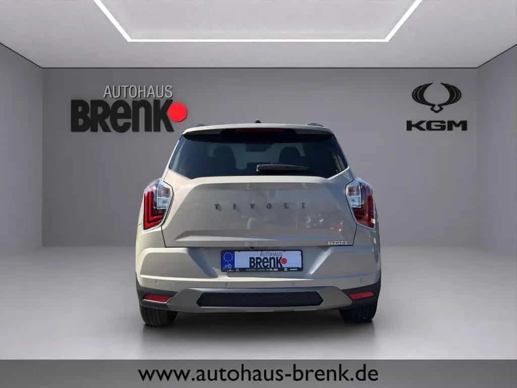 KGM Tivoli Nomad+ 1.5 2WD *LED/SHZ/RFK/App/PDC* null-photo-4