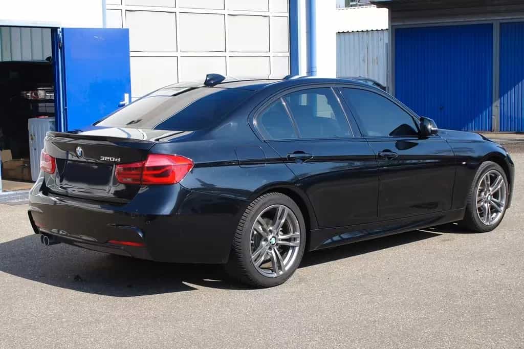 BMW 320 Limousine 320 d M Sport LEDER/NAVI/SD/HUD 02/2018-photo-4