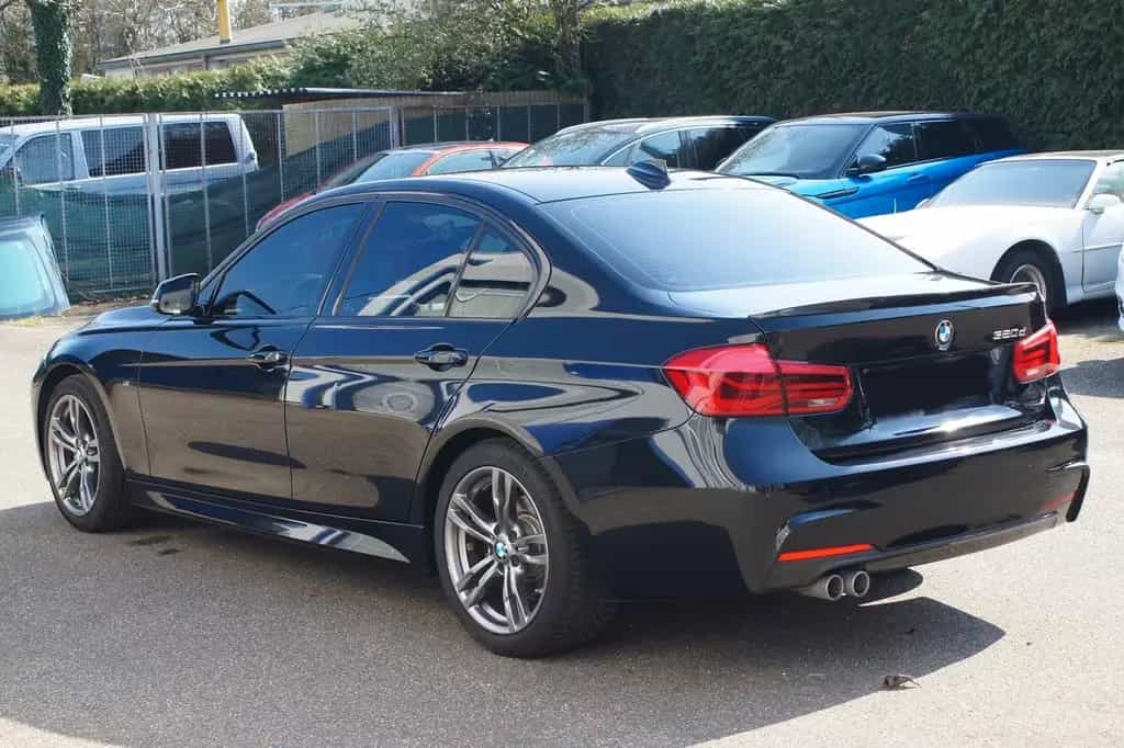 BMW 320 Limousine 320 d M Sport LEDER/NAVI/SD/HUD 02/2018-photo-6