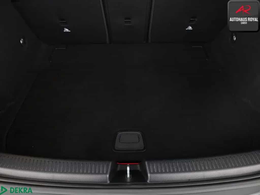 Mercedes-Benz A-Class 250 AMG NIGHT MULTIBEAM,DISTRO,KAMERA,CARPLAY 01/2019-photo-11