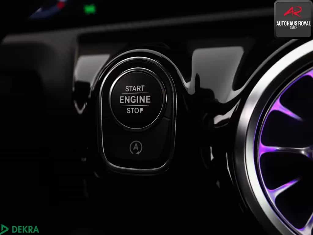 Mercedes-Benz A-Class 250 AMG NIGHT MULTIBEAM,DISTRO,KAMERA,CARPLAY 01/2019-photo-15