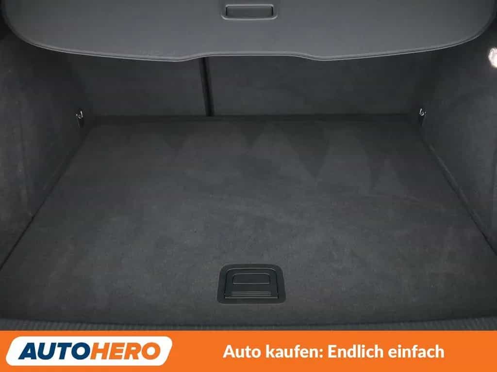 Audi Q3 2.0 TFSI quattro Sport Aut.*NAVI*LED*TEMPO* 06/2017-photo-17