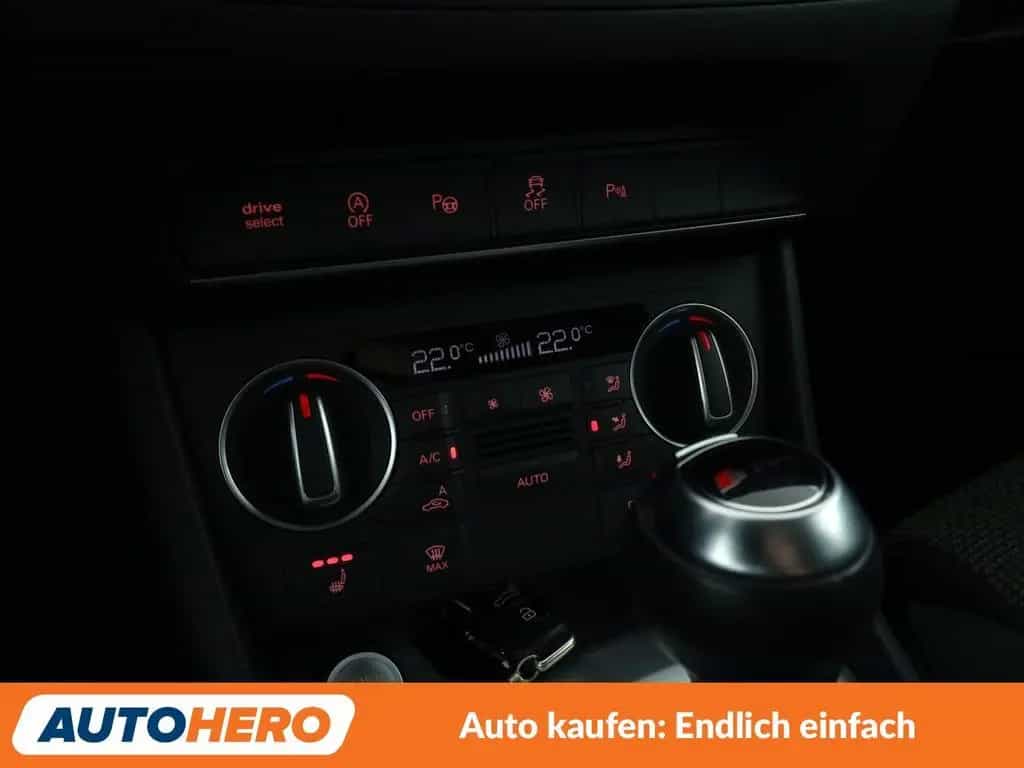 Audi Q3 2.0 TFSI quattro Sport Aut.*NAVI*LED*TEMPO* 06/2017-photo-20