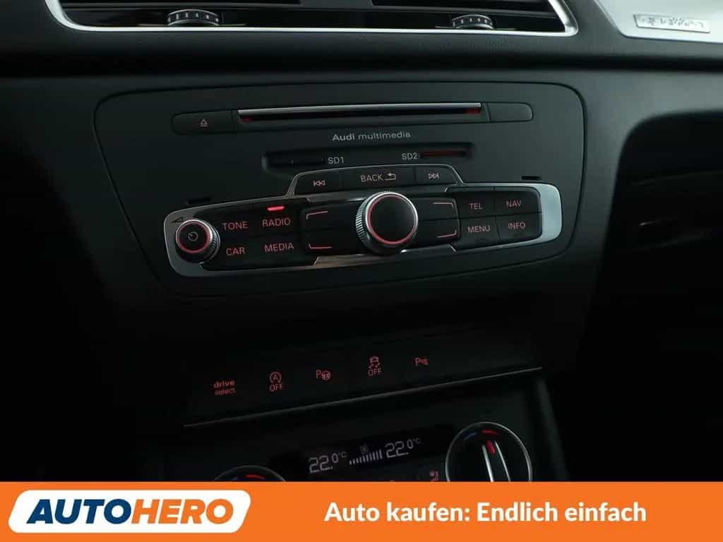 Audi Q3 2.0 TFSI quattro Sport Aut.*NAVI*LED*TEMPO* 06/2017-photo-21