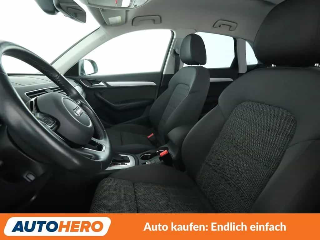 Audi Q3 2.0 TFSI quattro Sport Aut.*NAVI*LED*TEMPO* 06/2017-photo-9