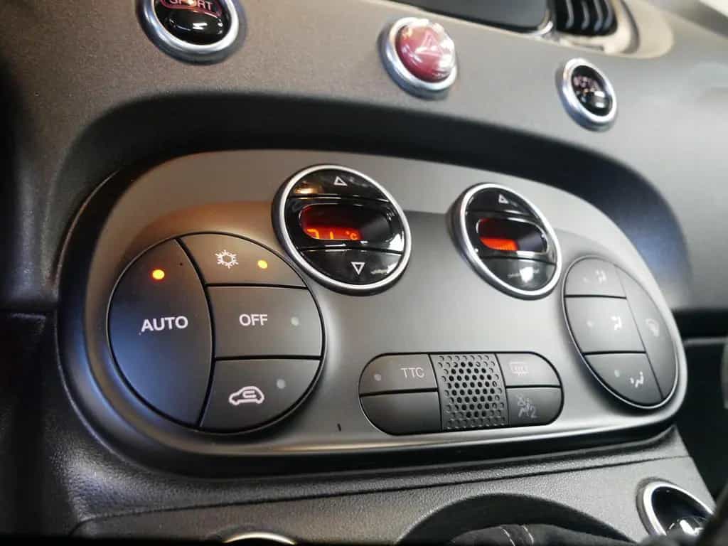 Abarth 500 595 C Competizione Beats Audio Navi PDC 09/2016-photo-19