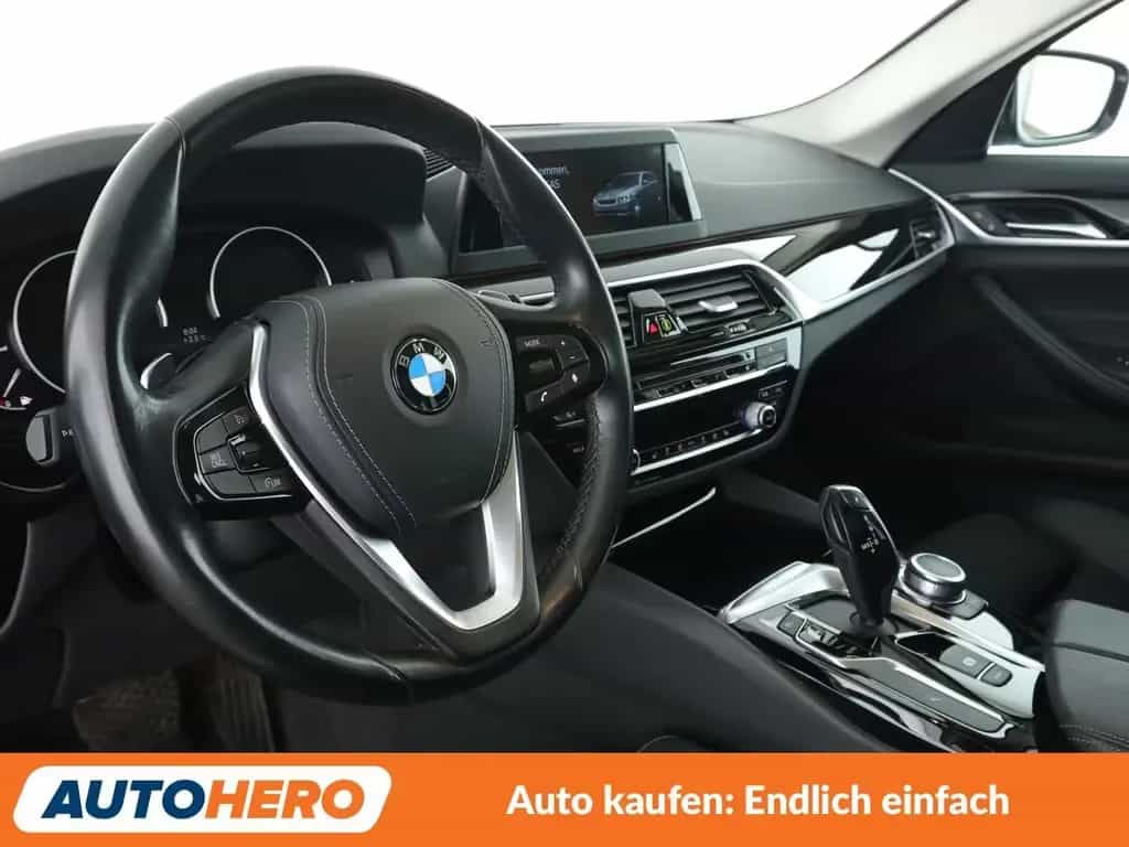 BMW 5 Series 07/2019-photo-10