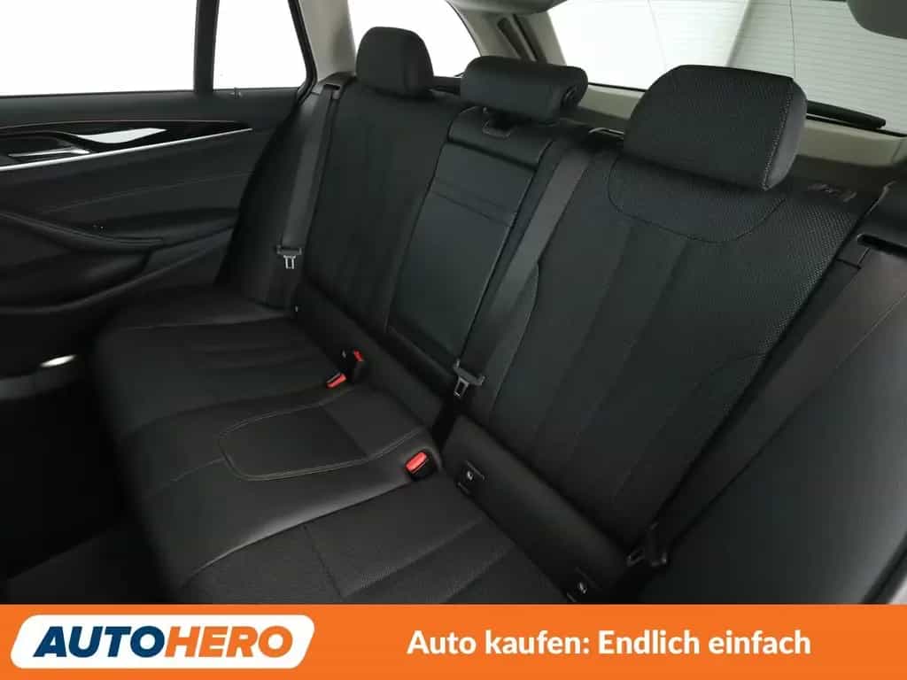 BMW 5 Series 07/2019-photo-13