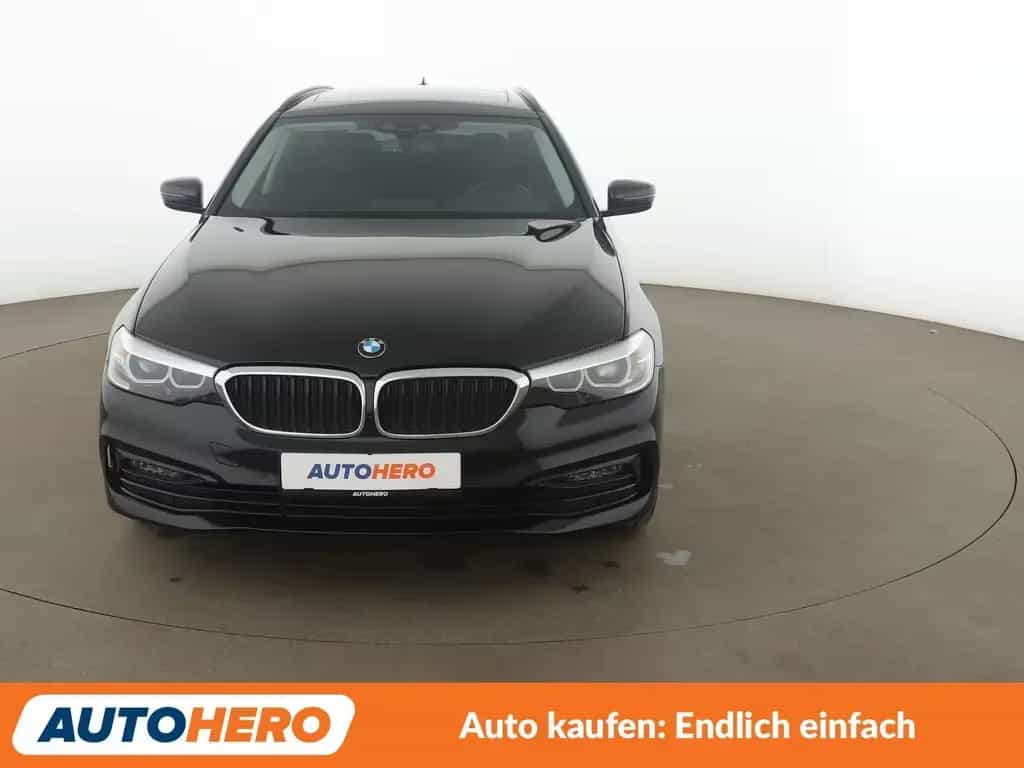 BMW 5 Series 07/2019-photo-8