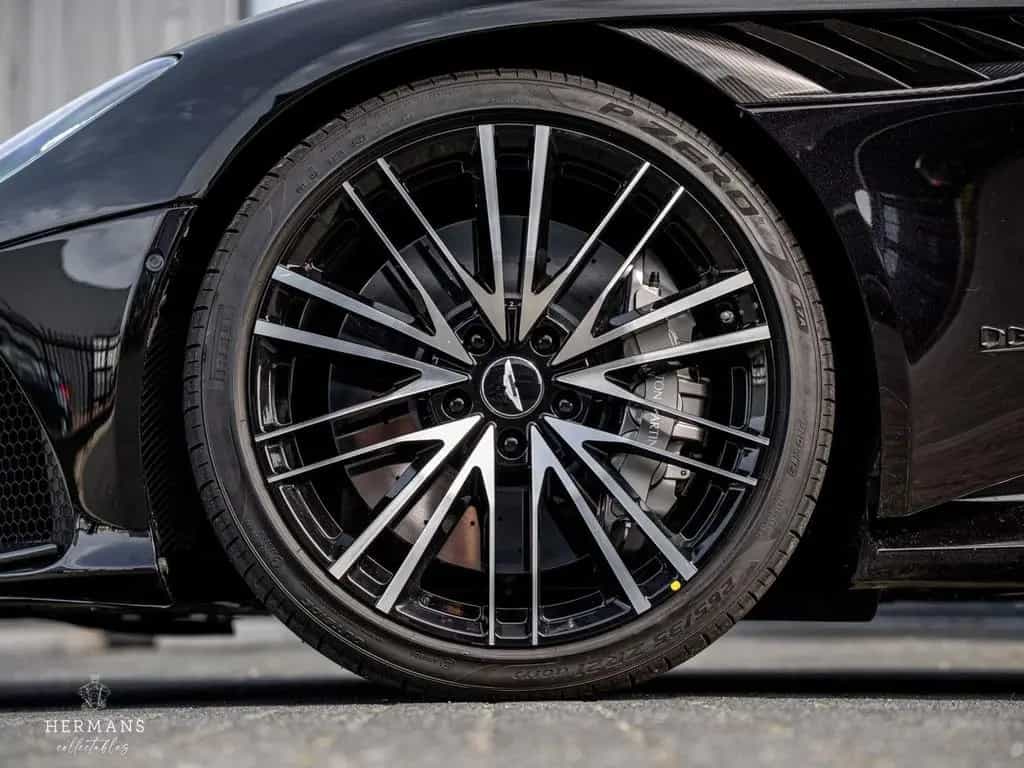 Aston Martin DBS Volante 5.2 V12 Superleggera / B&O 3D / Carb 06/2022-photo-16