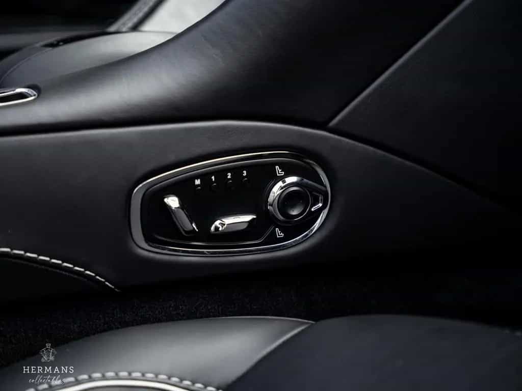 Aston Martin DBS Volante 5.2 V12 Superleggera / B&O 3D / Carb 06/2022-photo-31