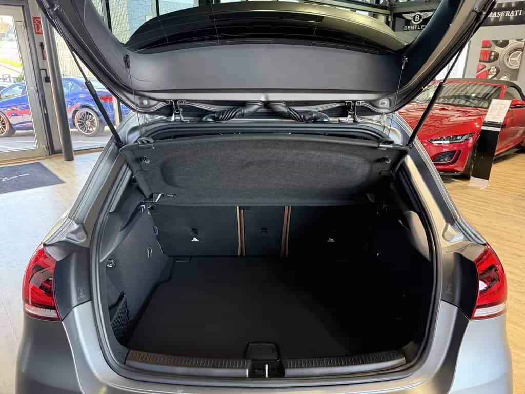 Mercedes-Benz A 35 AMG 4Matic*SCHALE*360°*HUD*BURMESTER*DISTR. 11/2018-photo-10