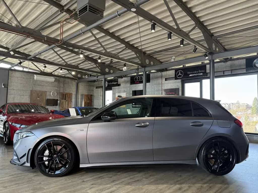 Mercedes-Benz A 35 AMG 4Matic*SCHALE*360°*HUD*BURMESTER*DISTR. 11/2018-photo-2