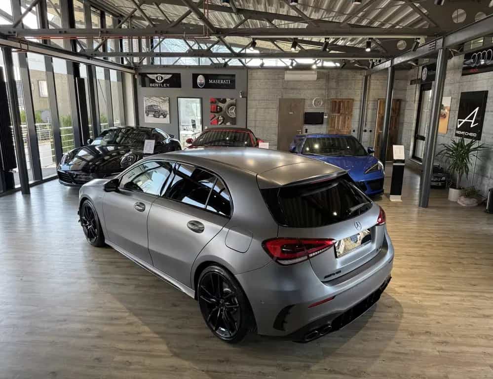 Mercedes-Benz A 35 AMG 4Matic*SCHALE*360°*HUD*BURMESTER*DISTR. 11/2018-photo-4