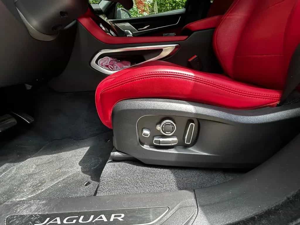 Jaguar F-Pace 06/2023-photo-3